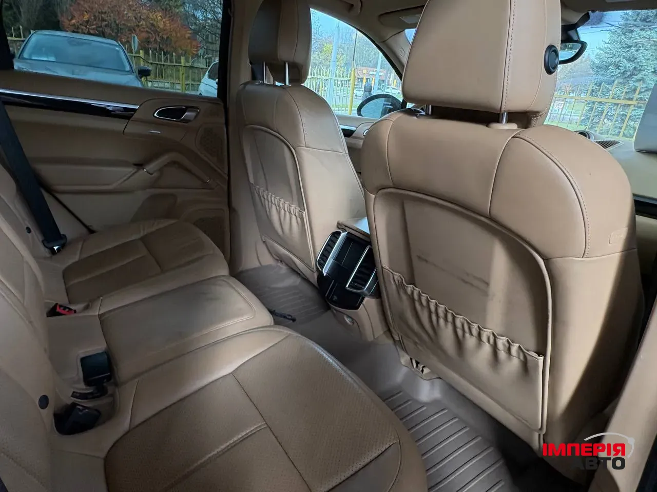 Porsche Cayenne - фото 16