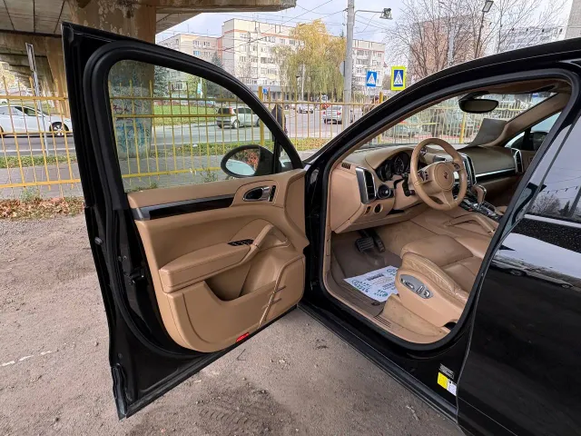 Porsche Cayenne - фото 5