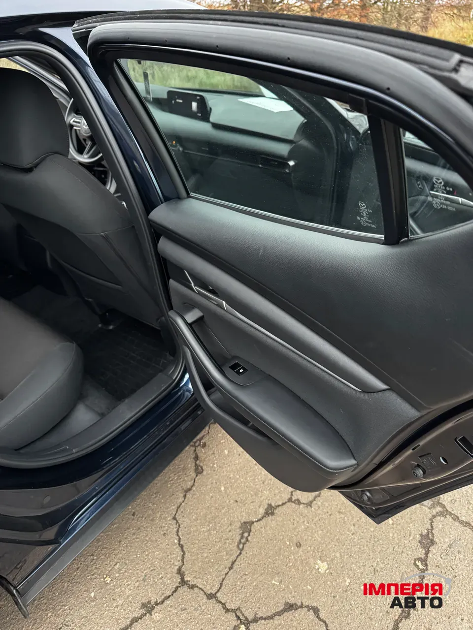 Mazda 3 - фото 18