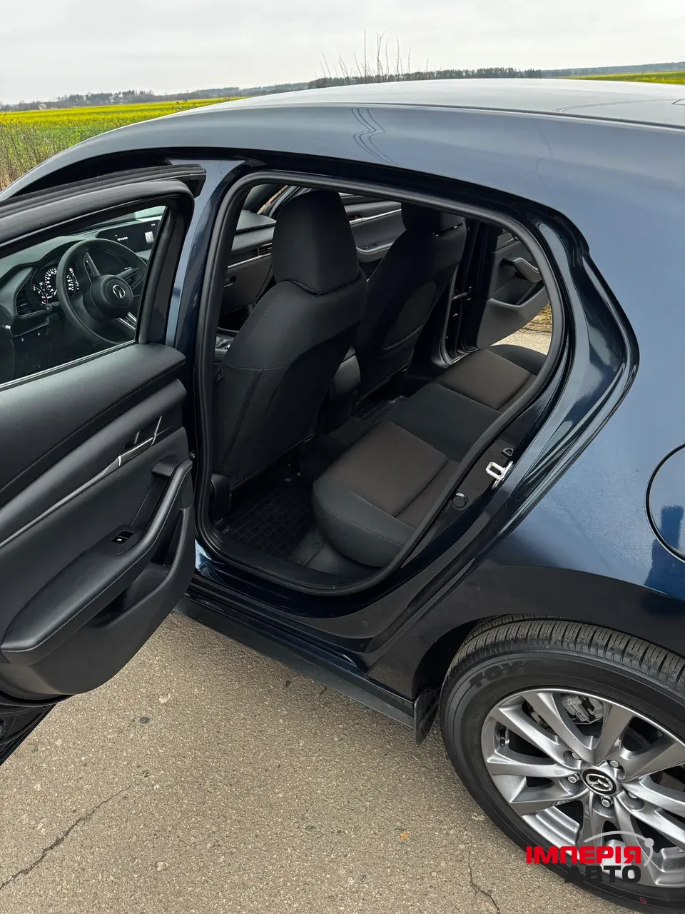 Mazda 3 - фото 12