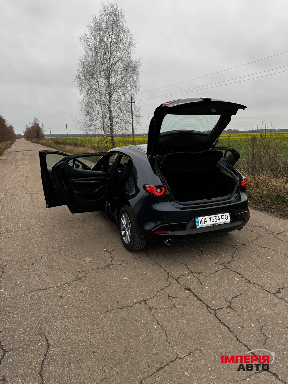 Mazda 3 - фото 10