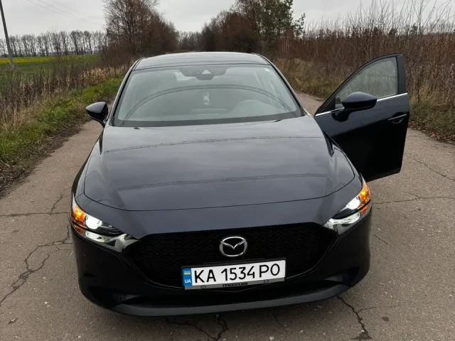 Mazda 3 - фото 3