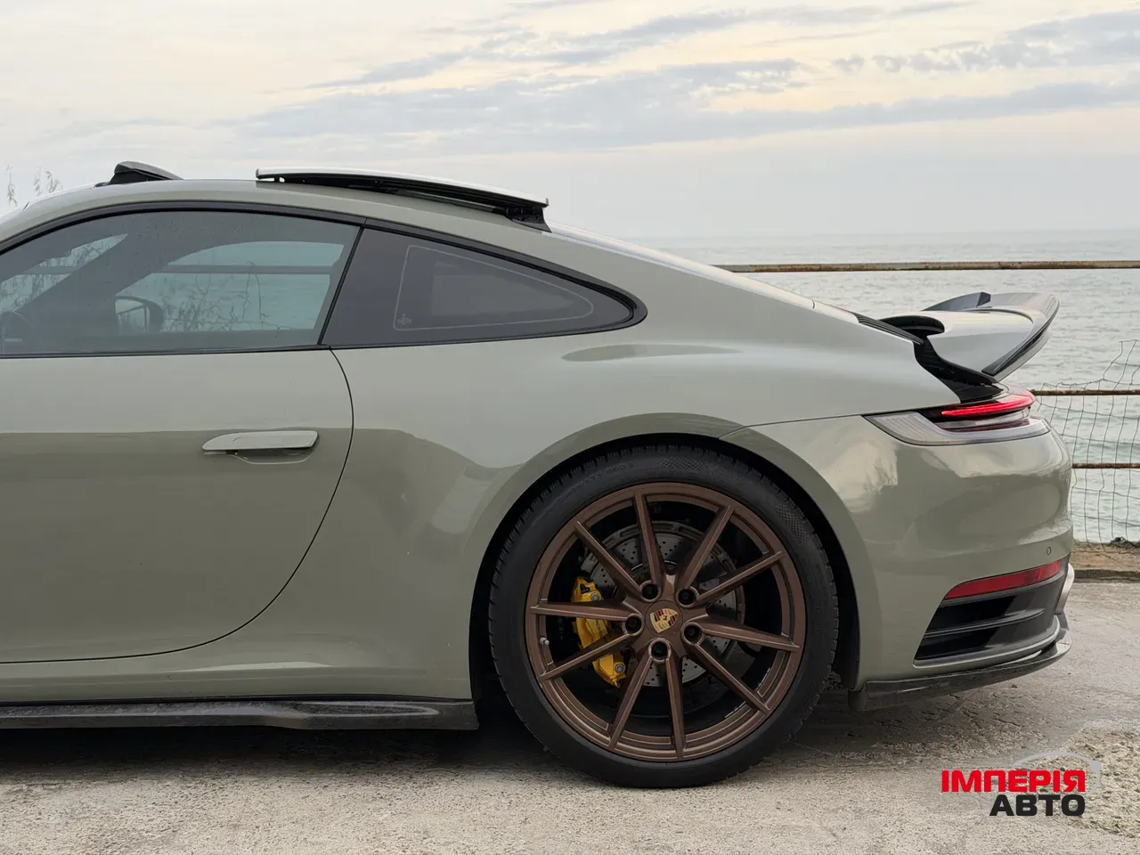 Porsche 911 - фото 12