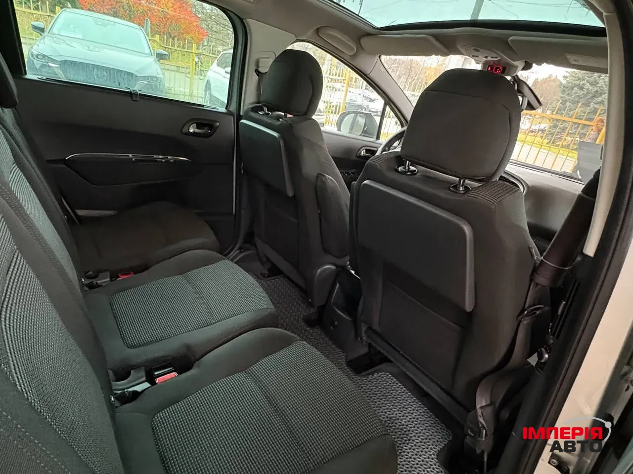 Peugeot 5008 - фото 2