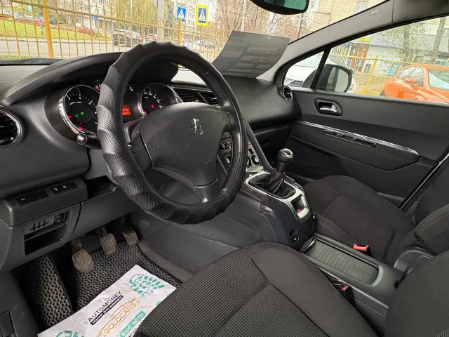 Peugeot 5008 - фото 5