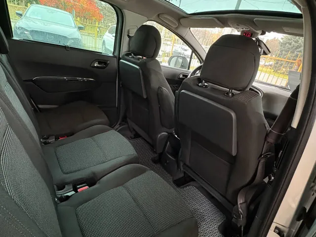 Peugeot 5008 - фото 2