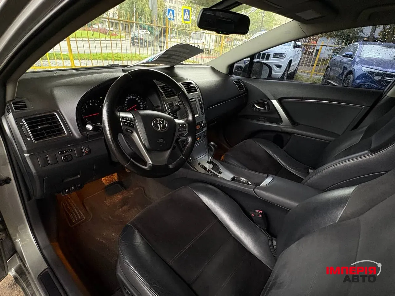 Toyota Avensis - фото 9