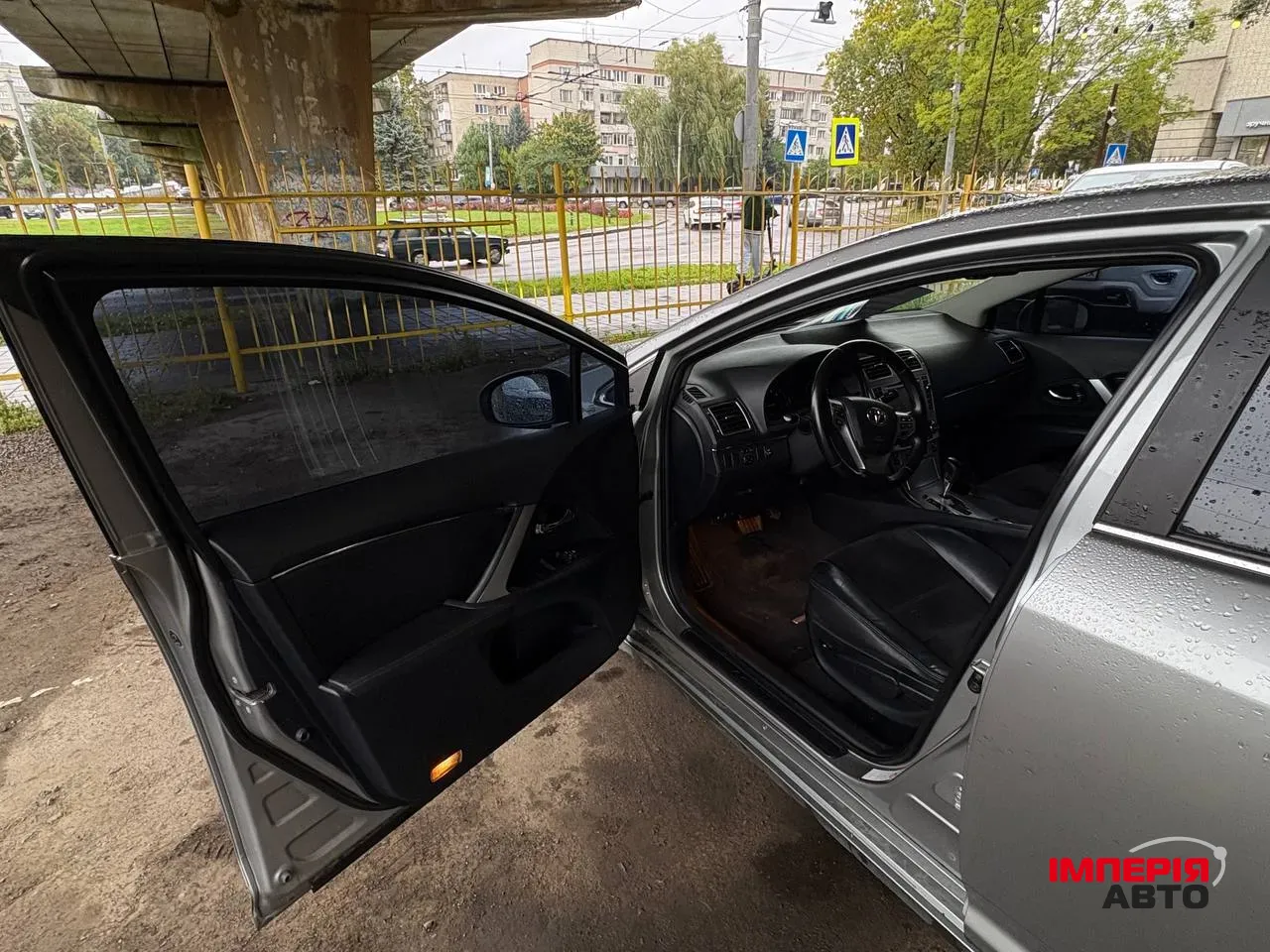 Toyota Avensis - фото 7