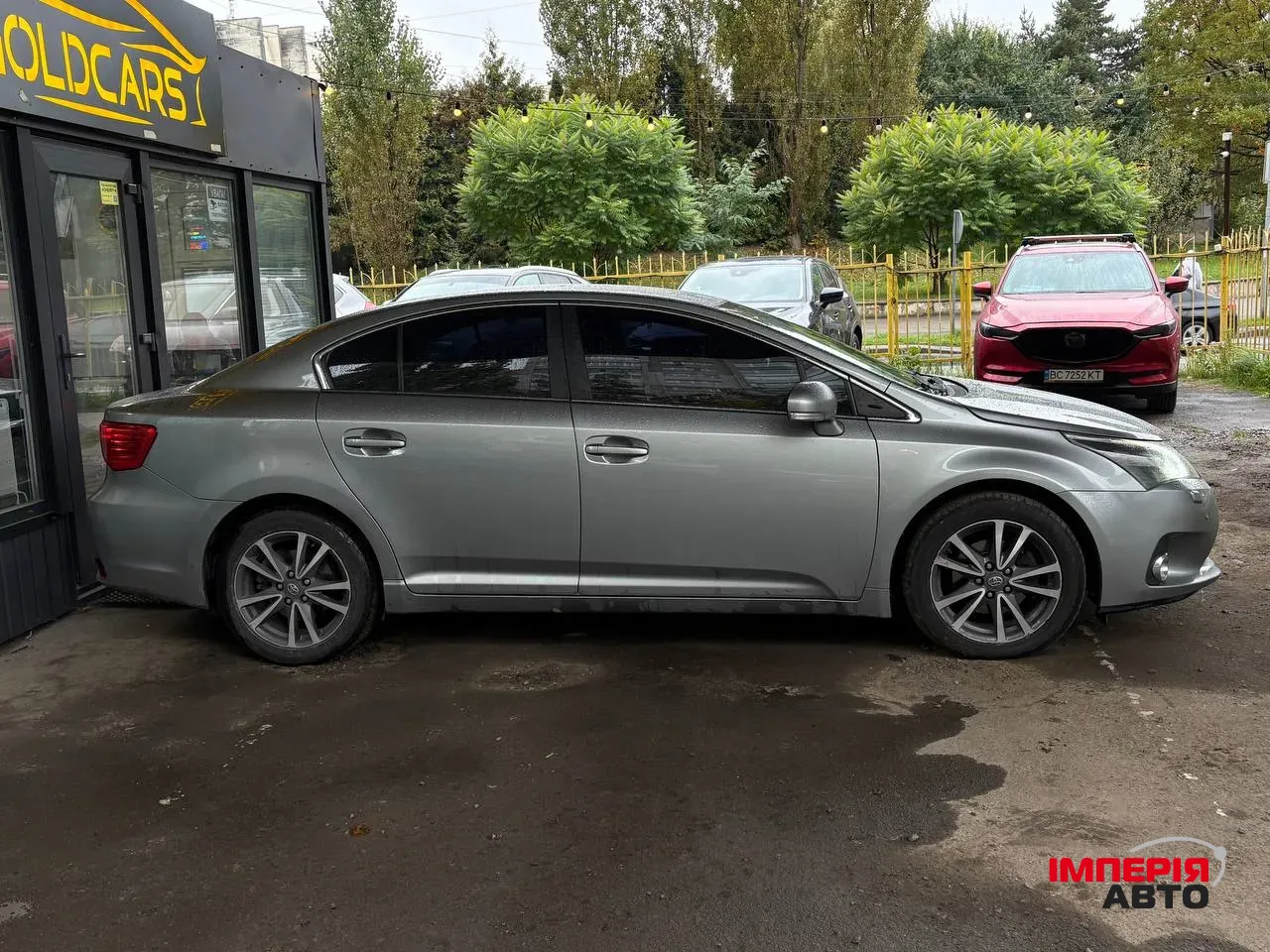 Toyota Avensis - фото 5