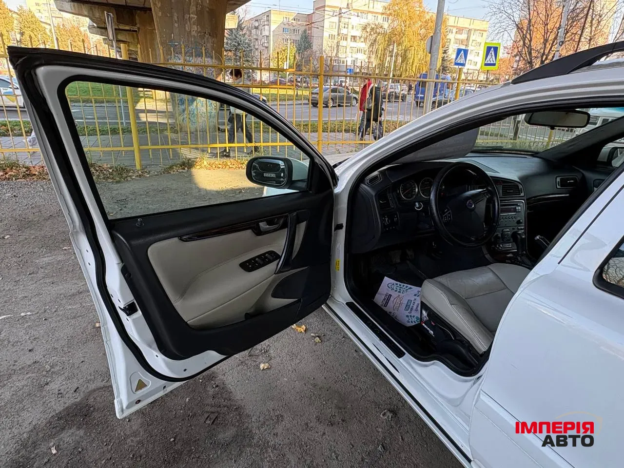 Volvo V70 - фото 4