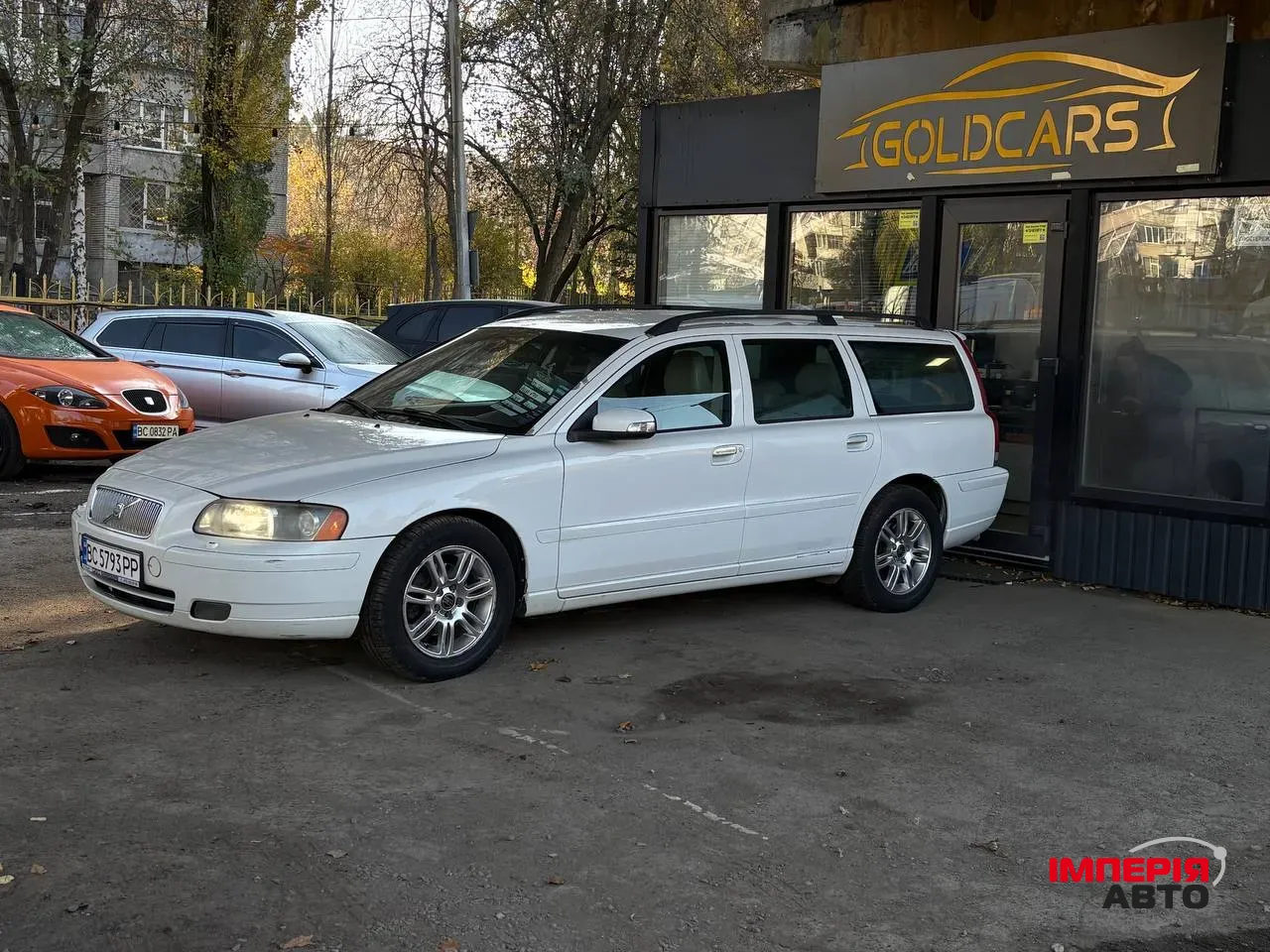Volvo V70 - фото 8