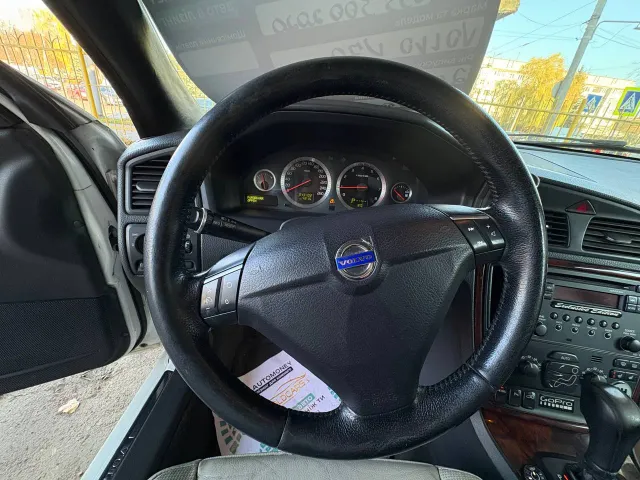 Volvo V70 - фото 3