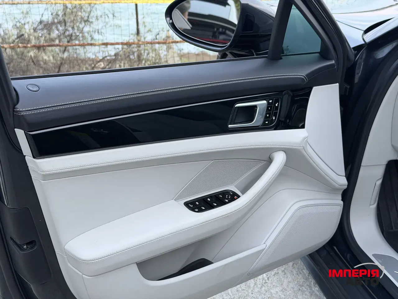 Porsche Panamera - фото 17