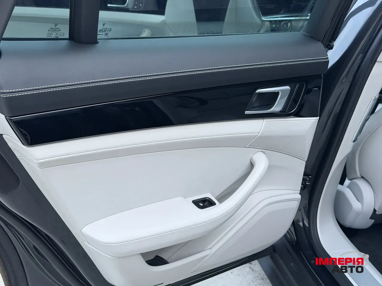 Porsche Panamera - фото 18