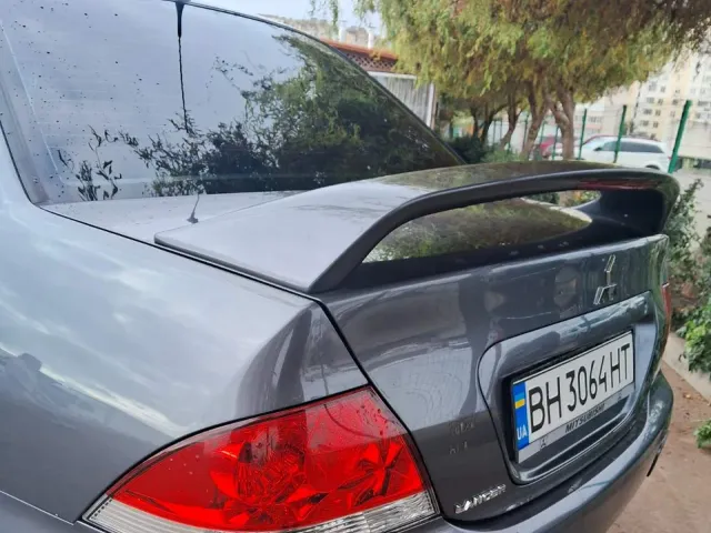 Mitsubishi Lancer - фото 5