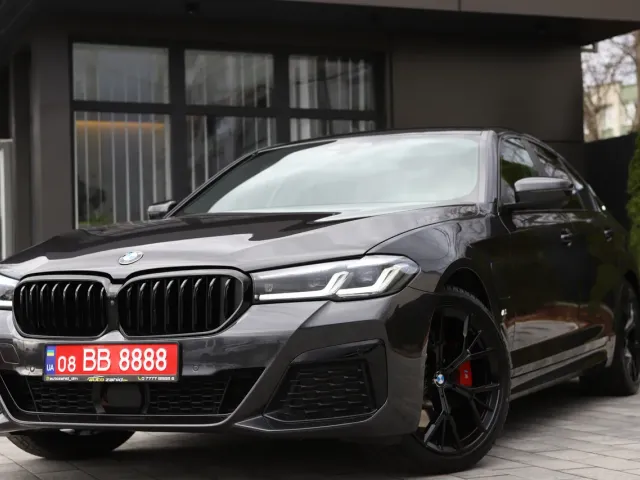 BMW 5 серії - фото 1