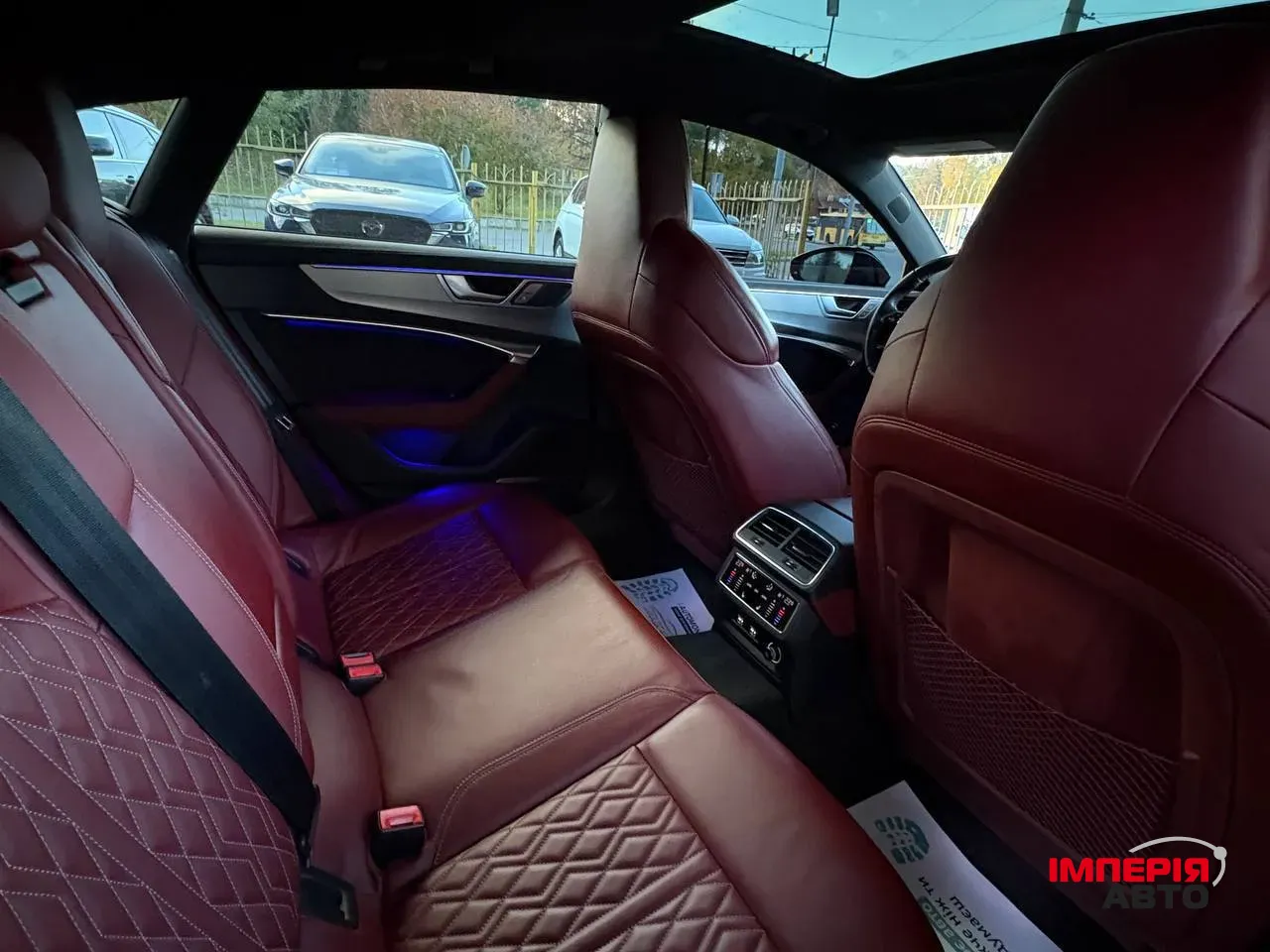 Audi S7 - фото 2