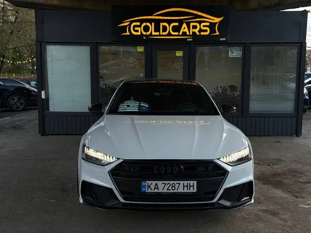 Audi S7 - фото 1