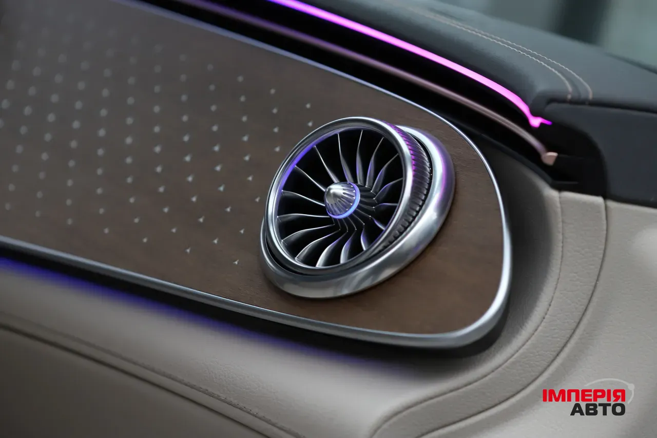 Mercedes-Benz EQS SUV - фото 38