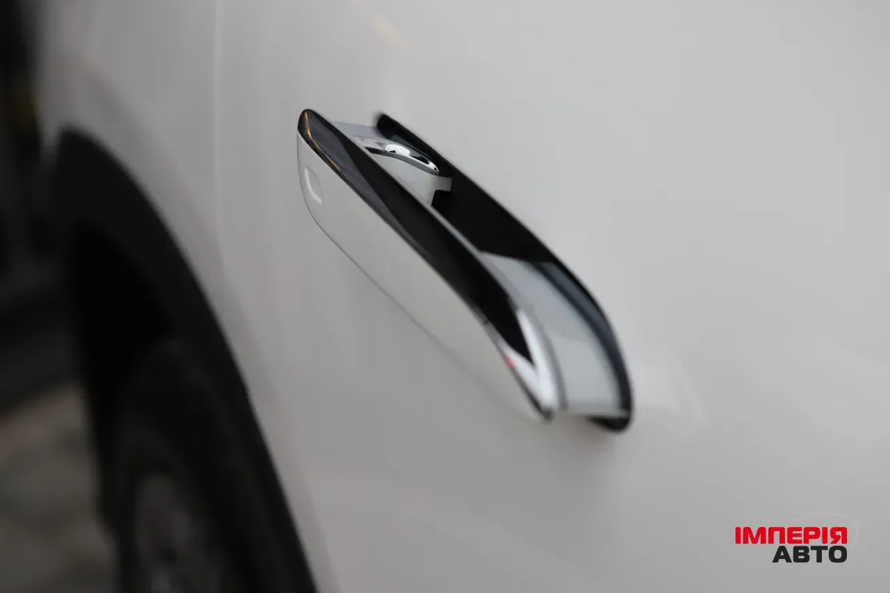 Mercedes-Benz EQS SUV - фото 13