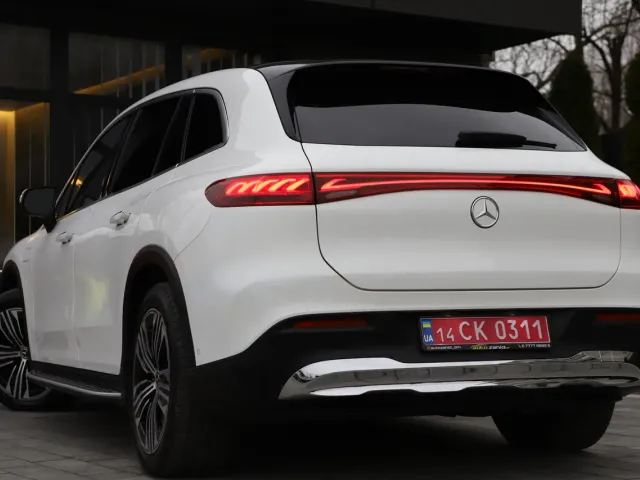 Mercedes-Benz EQS SUV - фото 5