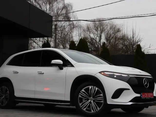 Mercedes-Benz EQS SUV - фото 4