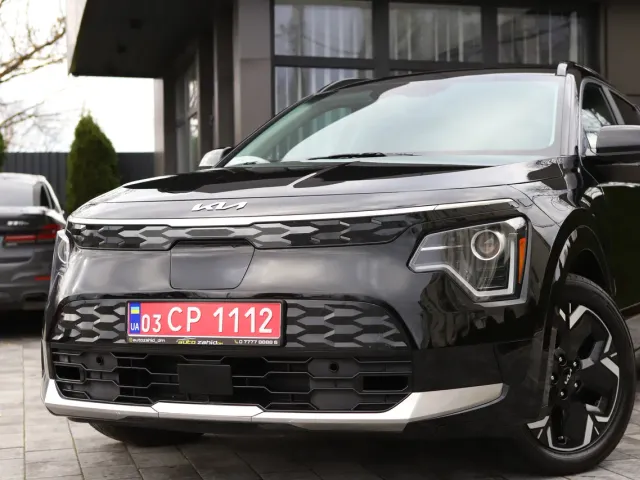 Kia Niro - фото 1