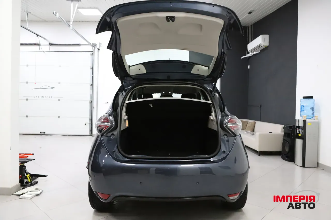 Renault ZOE - фото 7