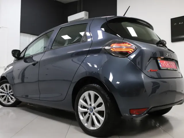 Renault ZOE - фото 3
