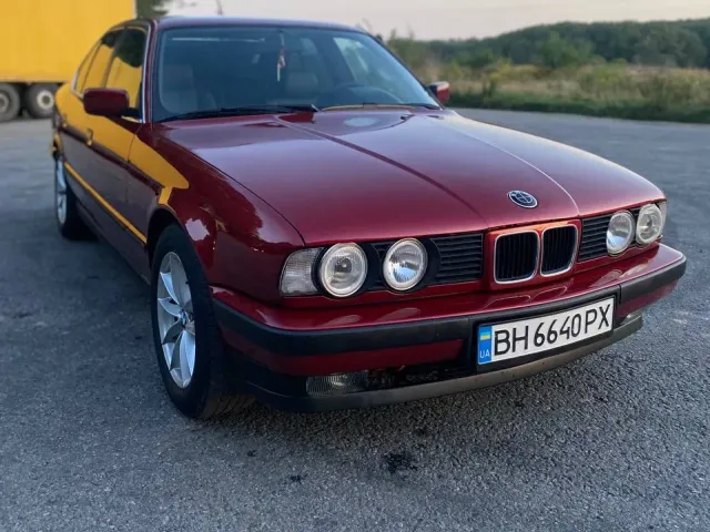 BMW 5 серії - фото 2