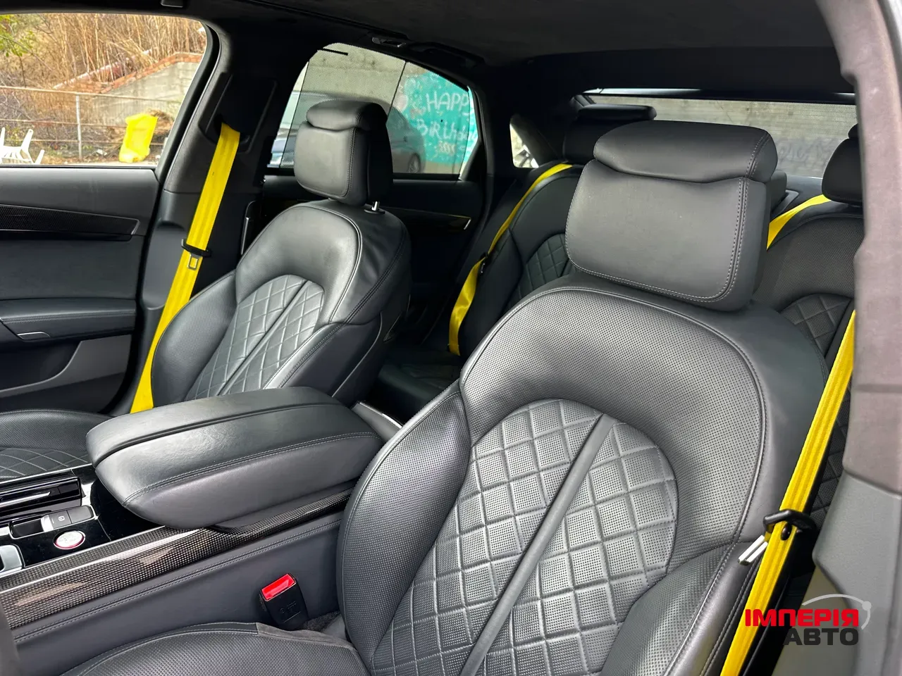 Audi S8 - фото 22