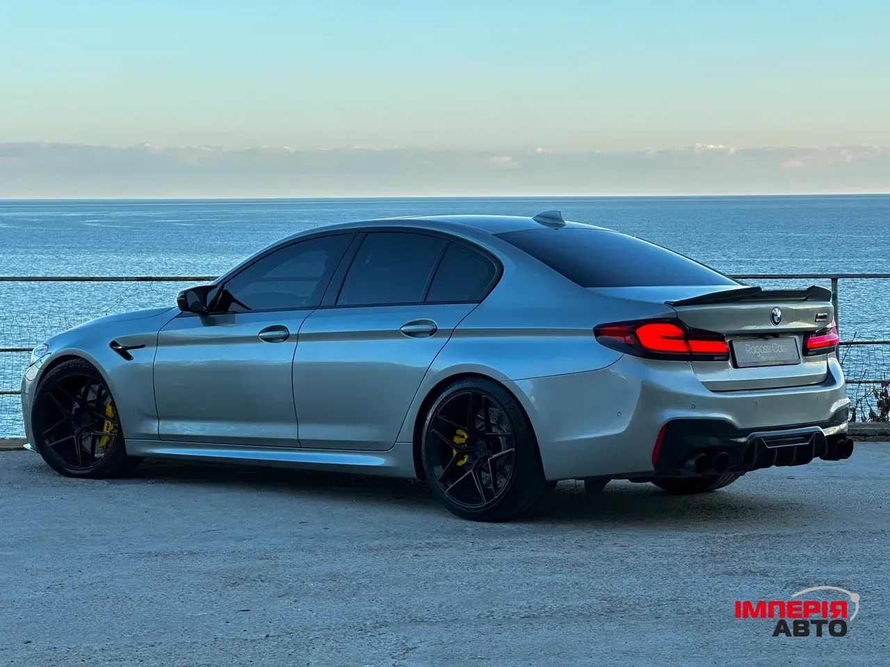BMW M5 - фото 10
