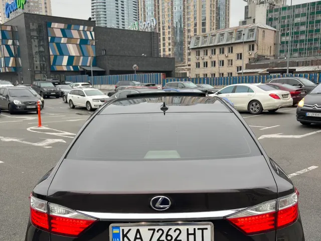 Lexus ES - фото 5