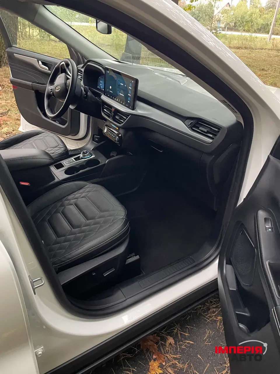 Ford Escape - фото 24