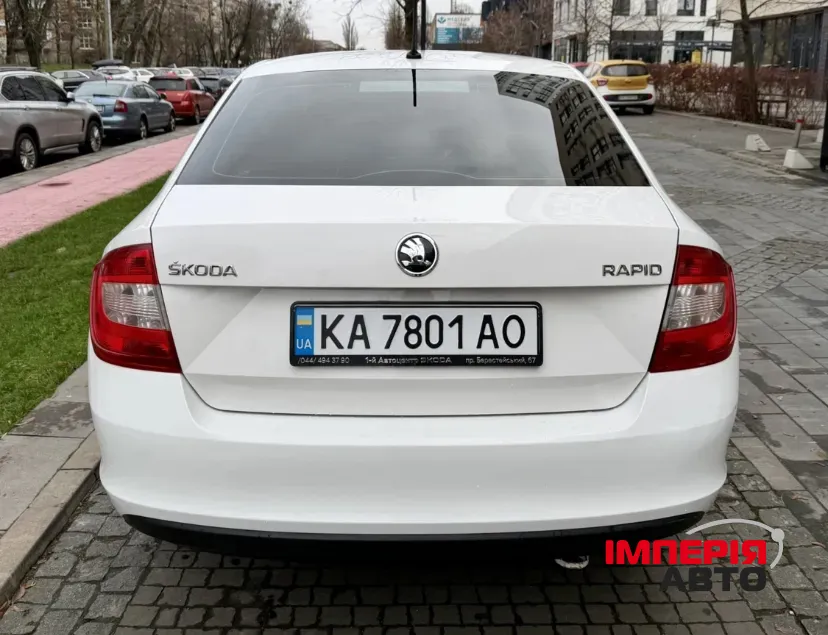 Skoda Rapid - фото 6