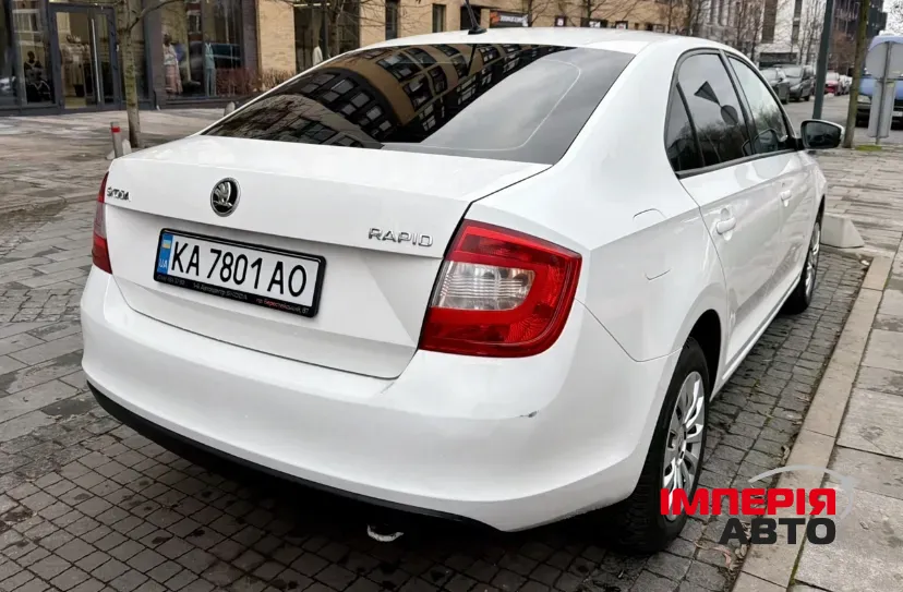 Skoda Rapid - фото 7