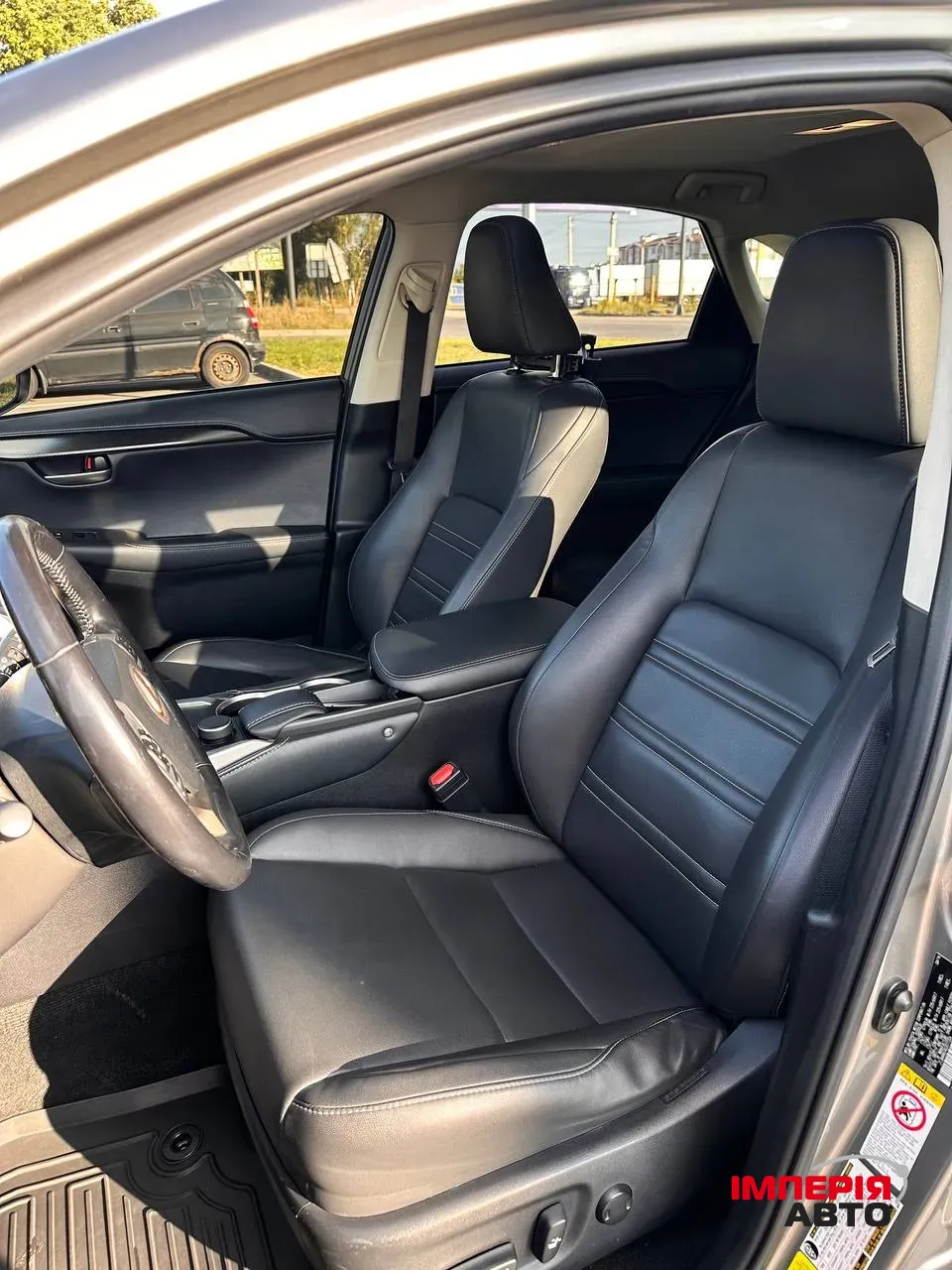 Lexus NX - фото 4