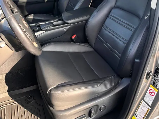 Lexus NX - фото 4