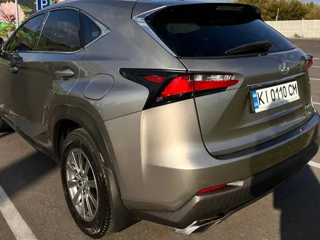 Lexus NX - фото 2