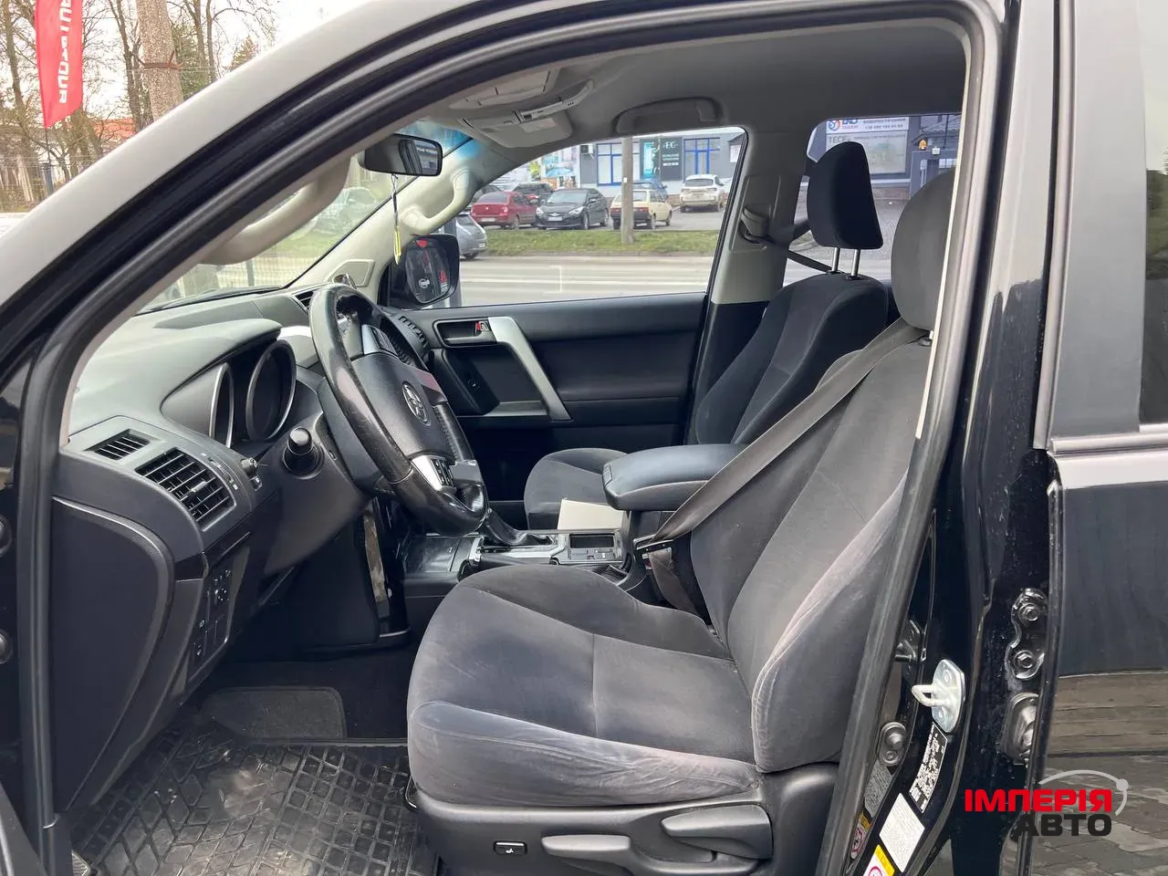 Toyota Land Cruiser Prado - фото 4