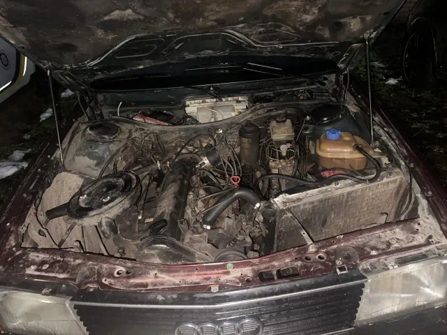 Audi 100 - фото 2