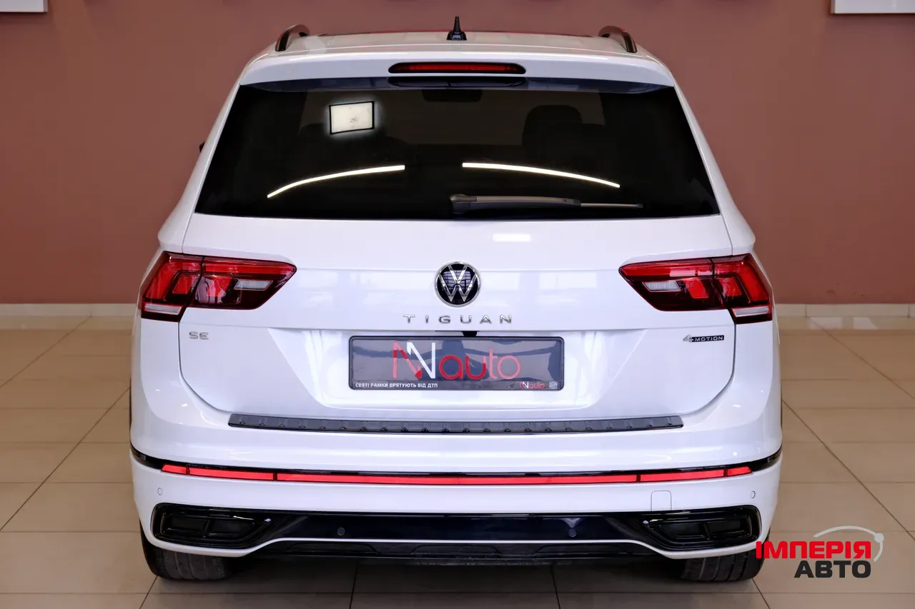 Volkswagen Tiguan - фото 6