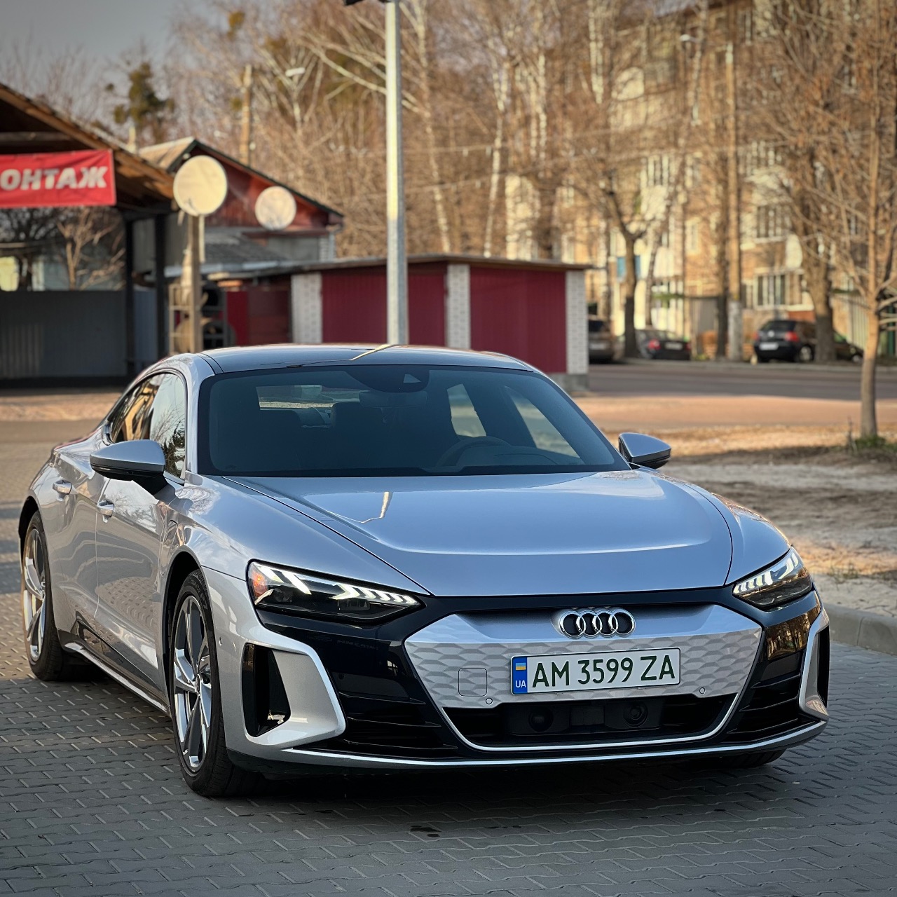 Audi e-tron GT - фото 4