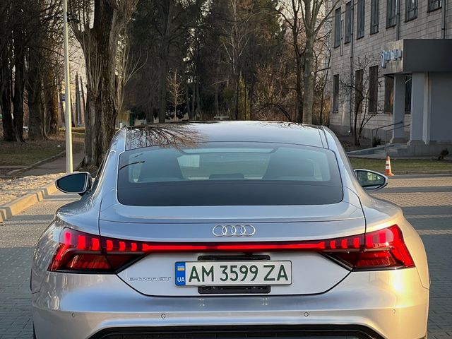Audi e-tron GT - зображення 2