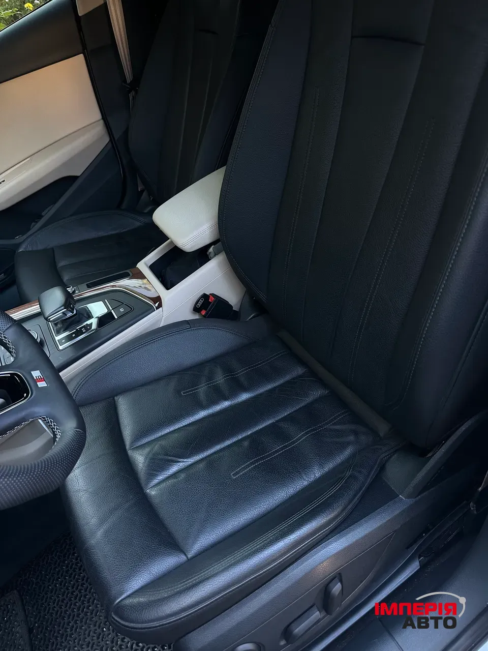 Audi A4 - фото 7