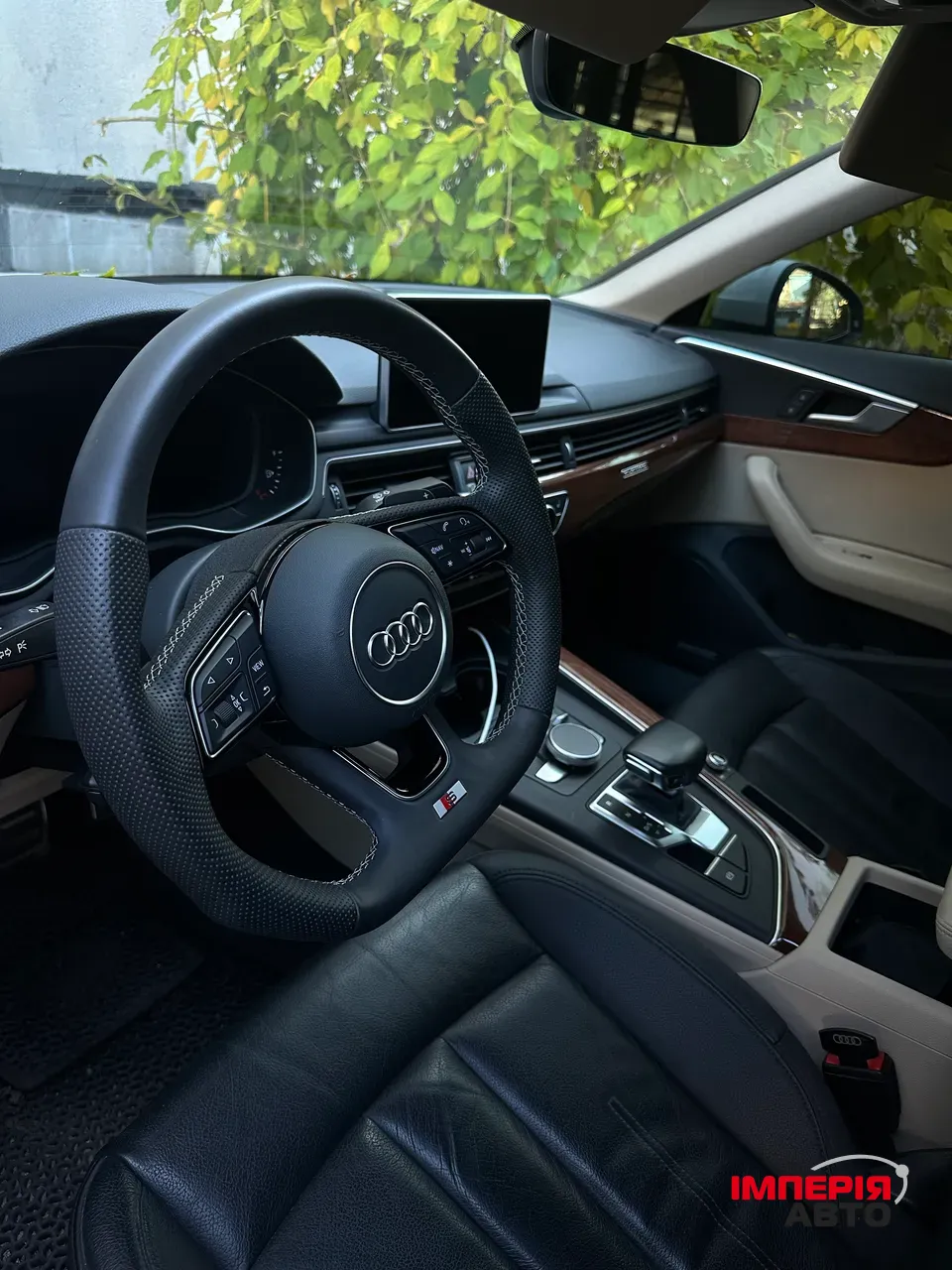 Audi A4 - фото 13