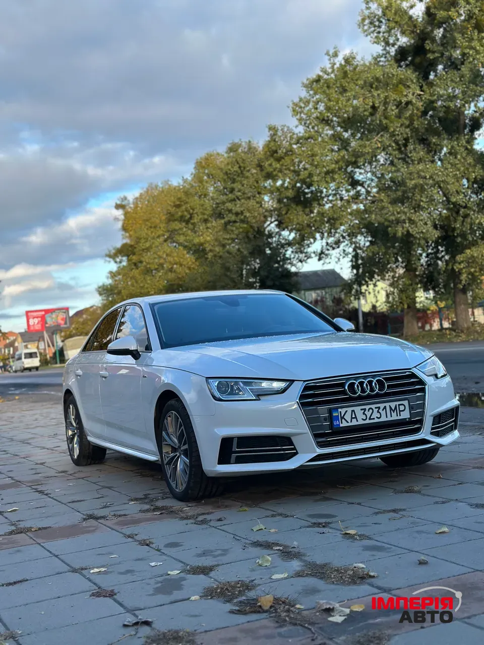 Audi A4 - фото 2