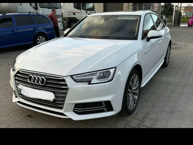 Audi A4 - фото 1