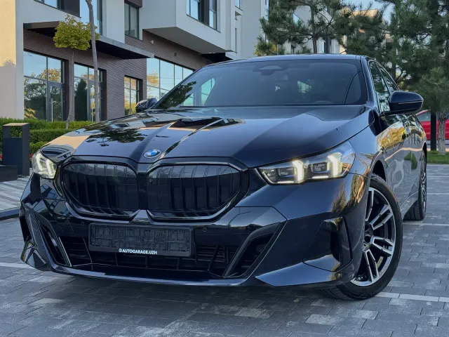 BMW 5 серії - фото 3