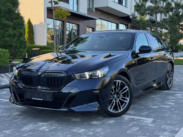 BMW 5 серії - фото 2